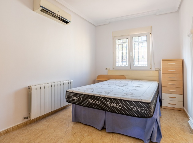 Revente - Villa - Torrevieja - Los balcones