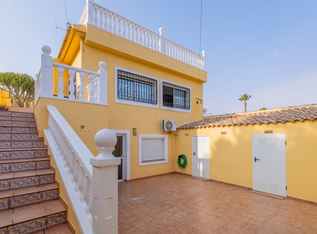 Revente - Villa - Torrevieja - Los balcones