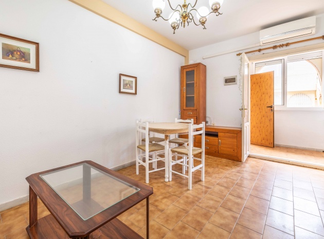 Återförsäljning - Lägenhet - Torrevieja - La Mata