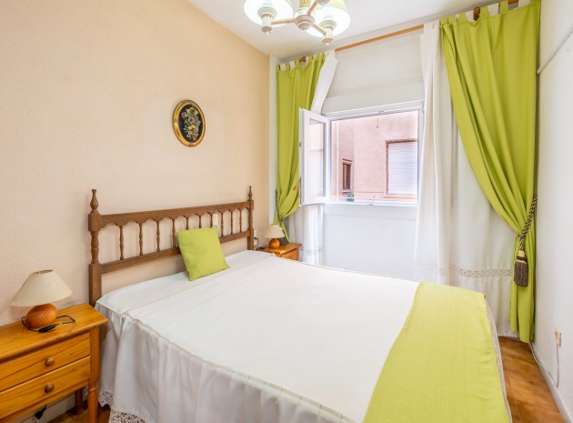 Återförsäljning - Lägenhet - Torrevieja - La Mata