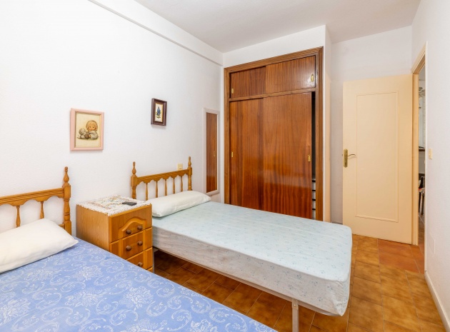 Återförsäljning - Lägenhet - Torrevieja - La Mata