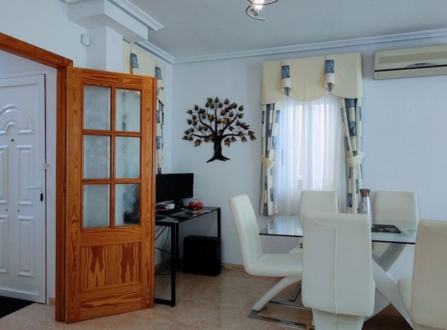 Resale - Villa - Villamartin - El Galan