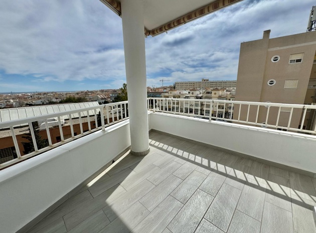 Revente - Appartement - Torrevieja - Nueva Torrevieja