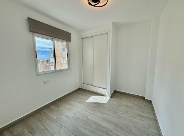 Revente - Appartement - Torrevieja - Nueva Torrevieja