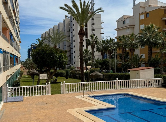 Wiederverkauf - Wohnung - Torrevieja - Punta Prima