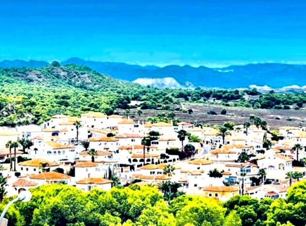 Wederverkoop - Villa - San Miguel de Salinas - las comunicaciones