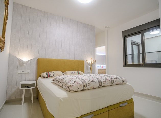 Wiederverkauf - Wohnung - Torrevieja - Beachside Torrevieja