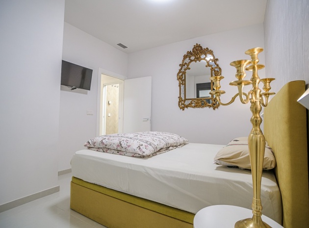 Wiederverkauf - Wohnung - Torrevieja - Beachside Torrevieja