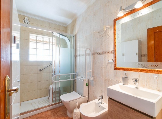 Wiederverkauf - Villa - Playa Flamenca - serena
