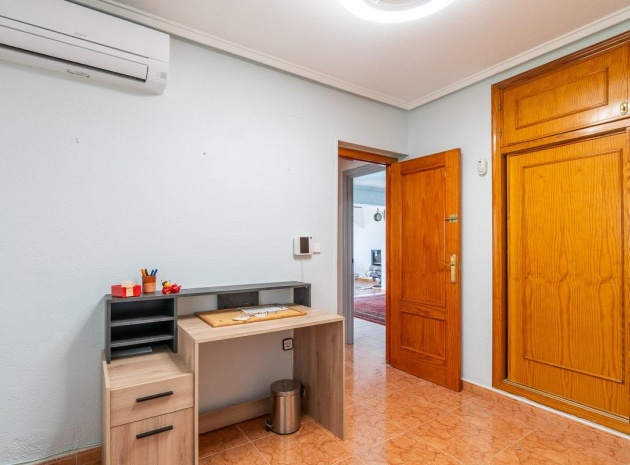 Wiederverkauf - Villa - Playa Flamenca - serena