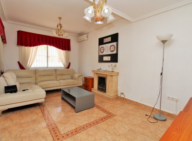 Wiederverkauf - Villa - Playa Flamenca - La Pinada