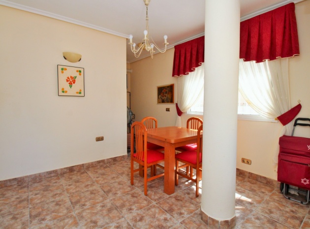 Wiederverkauf - Villa - Playa Flamenca - La Pinada