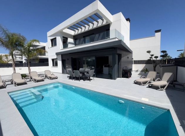 Återförsäljning - Villa - Algorfa - La Finca Golf