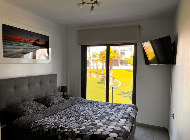 Resale - Apartment - Punta Prima - oasis beach