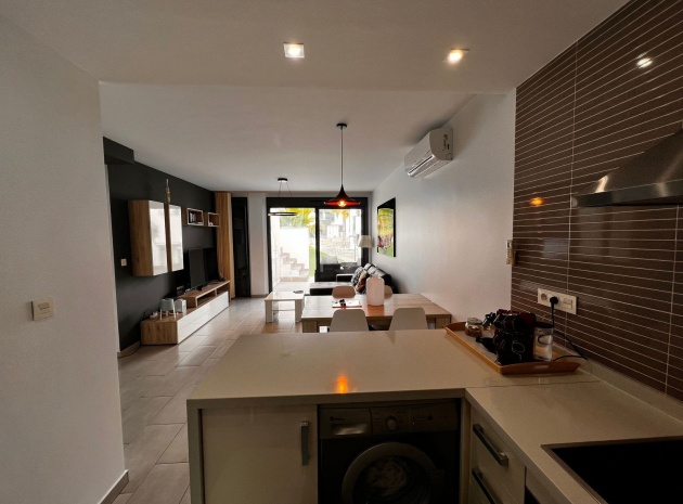 Resale - Apartment - Punta Prima - oasis beach