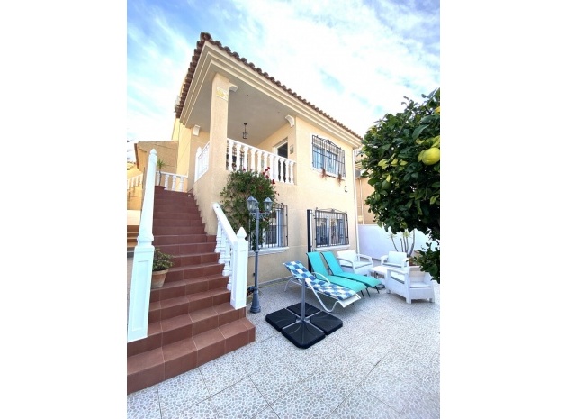 Återförsäljning - Villa - Villamartin - monte golf