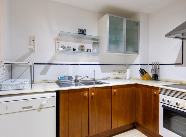 Resale - Apartment - Punta Prima - la entrada