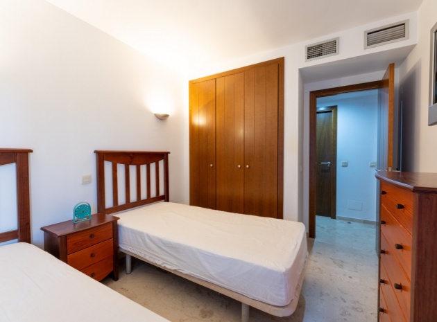 Resale - Apartment - Punta Prima - la entrada