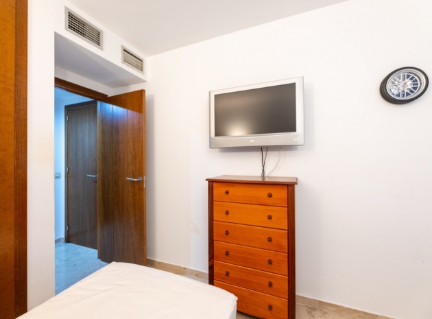 Resale - Apartment - Punta Prima - la entrada