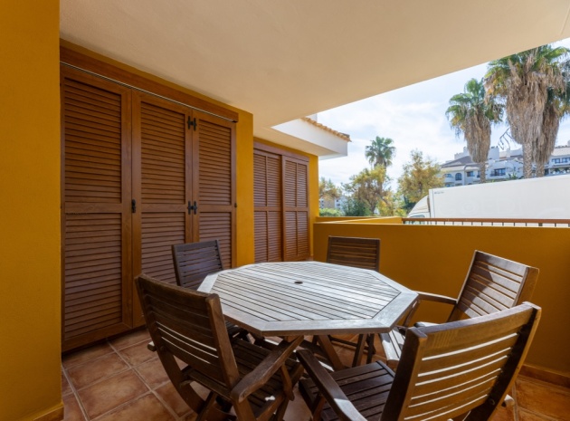 Resale - Apartment - Punta Prima - la entrada