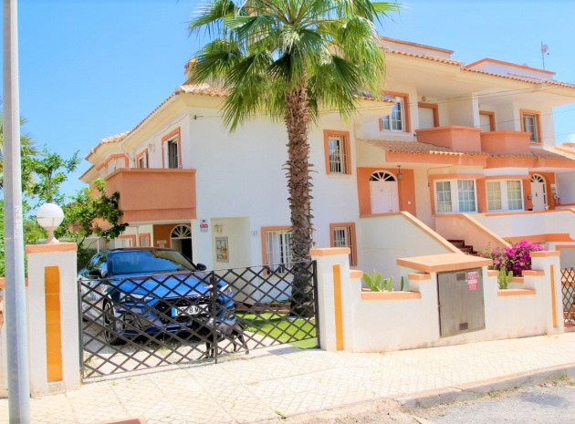 Resale - Townhouse - Villamartin - Res. Sevilla