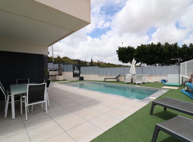 Resale - Villa - San Miguel de Salinas - La Canada