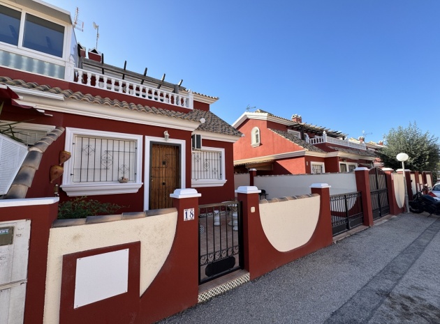 Resale - Townhouse - Villamartin - PAU 26