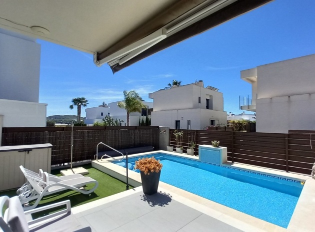 Återförsäljning - Villa - San Miguel de Salinas - Vistabella golf resort