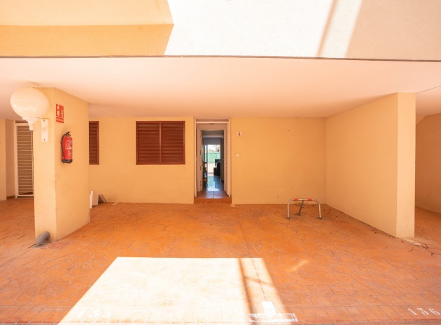 Resale - Apartment - Playa Flamenca - el bosque