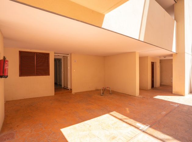 Resale - Apartment - Playa Flamenca - el bosque